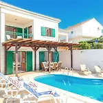 Cvita Villa *