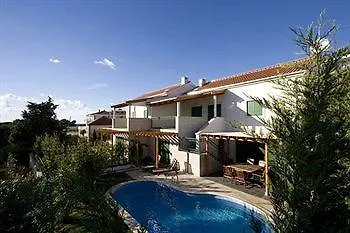 Cvita 80 M From The Sea *